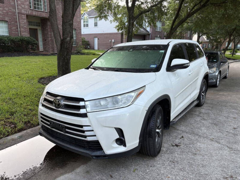2017 Toyota Highlander LE